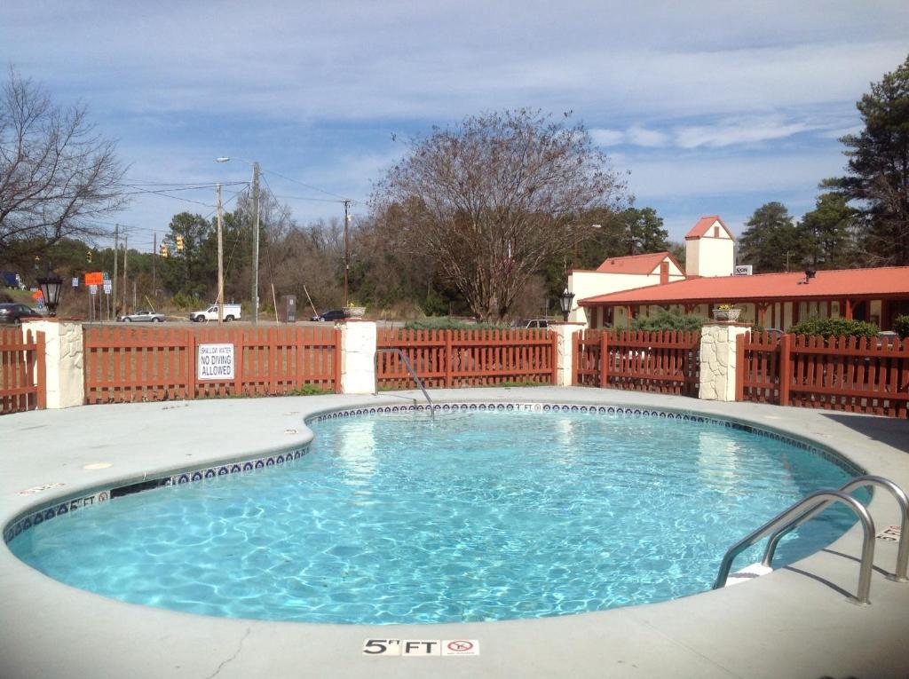 Knights Inn - Cayce Exterior foto